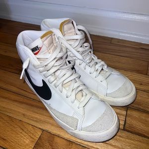 Nike blazer mid 77’ vintage sneaker